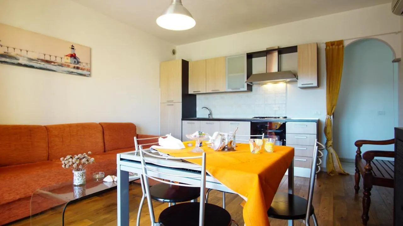 Apartment Il Borgo Dei Mirti